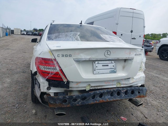 WDDGF8AB7EA891214 Mercedes-Benz C-Class