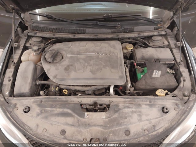 1C3CCCAG3FN640804 Chrysler 2015