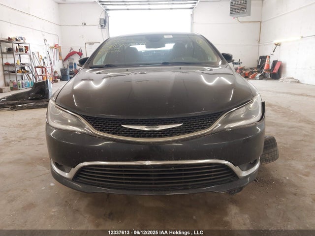 1C3CCCAG3FN640804 Chrysler 2015