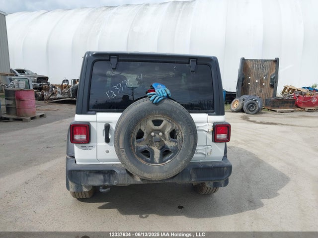 1C4HJXAG1MW557300 Jeep 2021