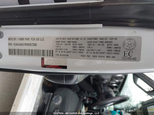 1C4HJXAG1MW557300 Jeep 2021