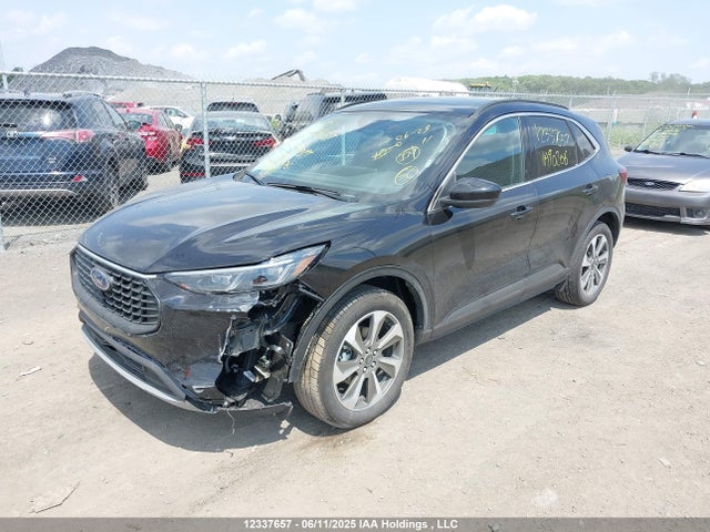 1FMCU9JA0SUA90206 Ford Escape Platinum