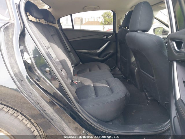 JM1GJ1U52F1218984 Mazda 2015