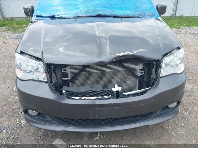2C4RDGDG4JR165679 Dodge Grand Caravan