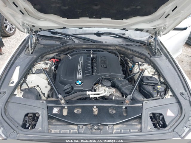 BMW 535i 2015 WBA5B3C54FD542421 Image 10
