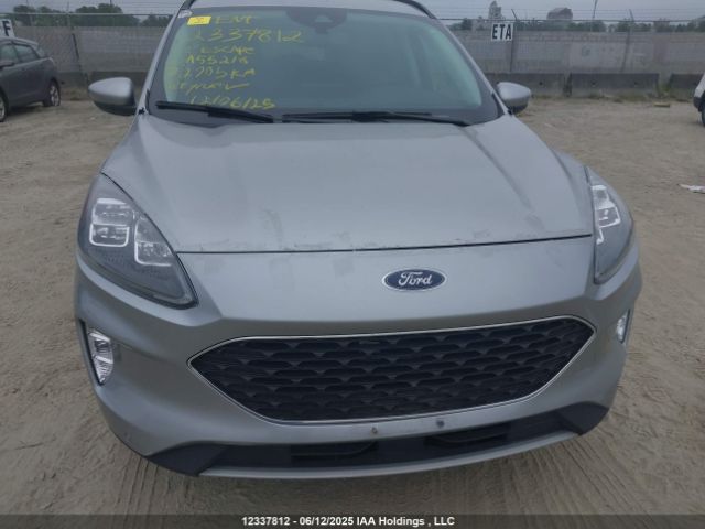 1FMCU9J95NUA55218 Ford Escape Titanium