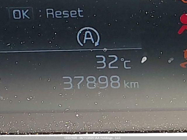 KNDEUCAA7R7621114 KIA SELTOS S