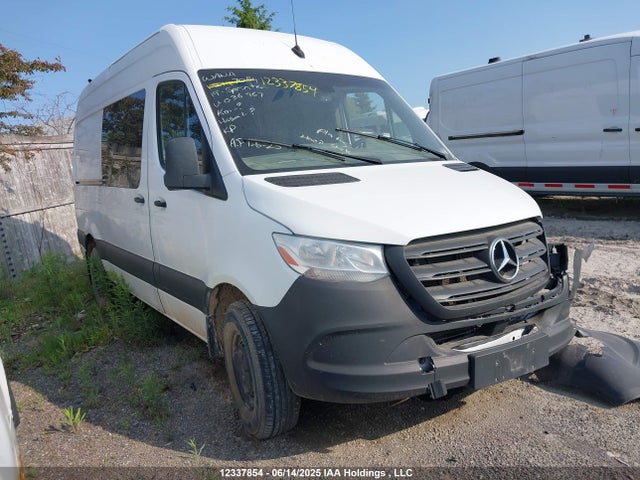WD4BF0CD7KP036967 Mercedes-Benz om 642 with brake assist