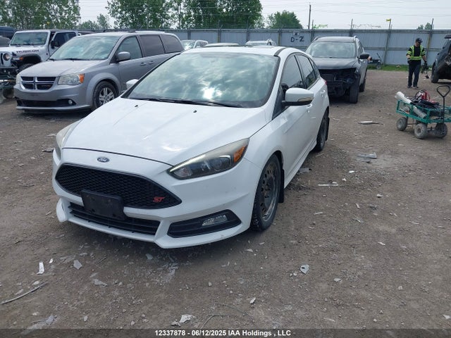 1FADP3L93FL320869 Ford Focus
