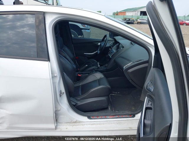 1FADP3L93FL320869 Ford Focus