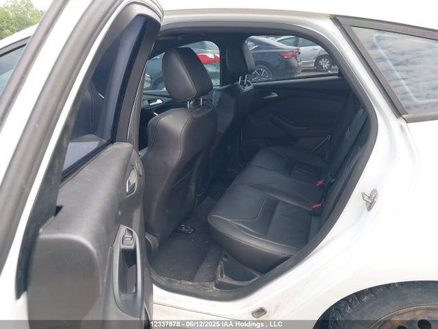 1FADP3L93FL320869 Ford Focus