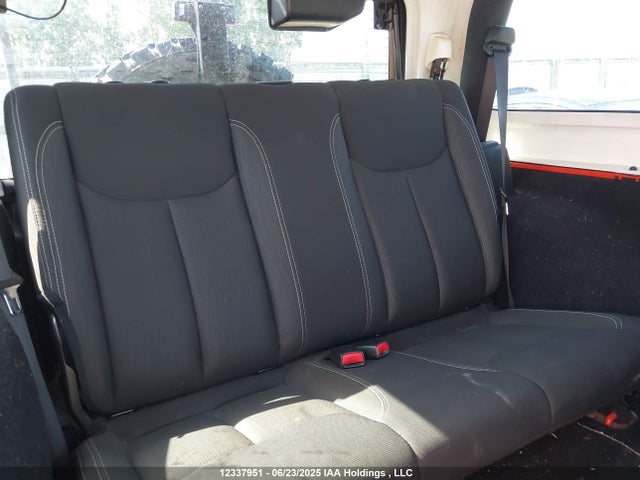 Jeep Wrangler 2015 1C4AJWBG0FL732036 Image 8