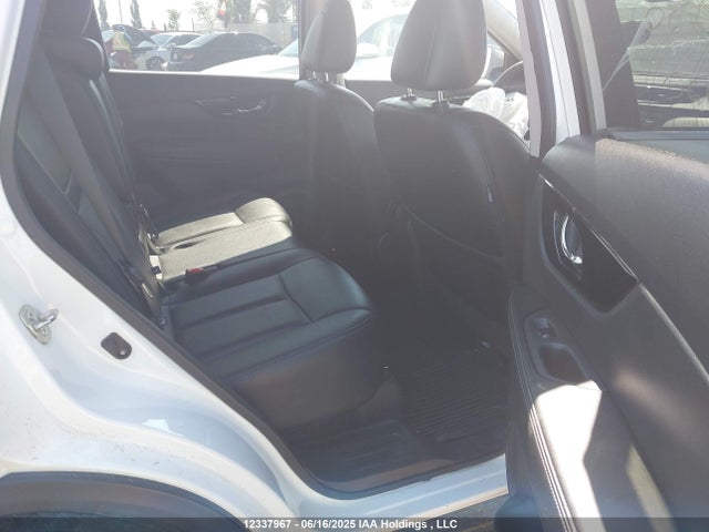 5N1AT2MV5KC760483 Nissan Rogue