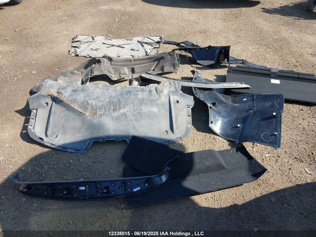 7SAXCBE56NF353909 Tesla MODEL X