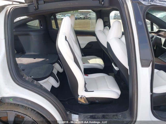 7SAXCBE56NF353909 Tesla MODEL X