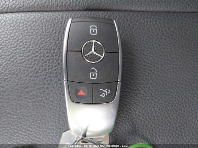 W1K5J4HB9SN538028 Mercedes-Benz m260