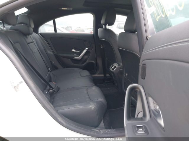 W1K5J4HB9SN538028 Mercedes-Benz m260