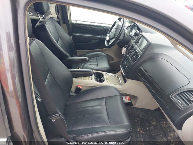2C4RDGDG3HR792903 Dodge Grand Caravan