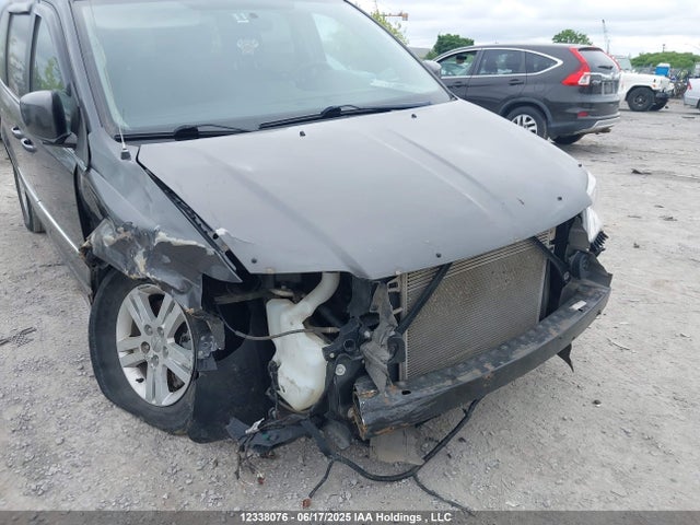 2C4RDGDG3HR792903 Dodge Grand Caravan