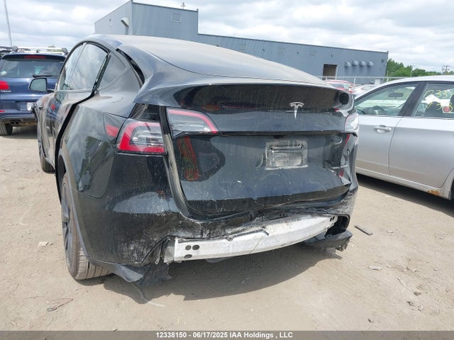 7SAYGDEE7RF205181 Tesla Model Y