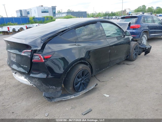 7SAYGDEE7RF205181 Tesla Model Y