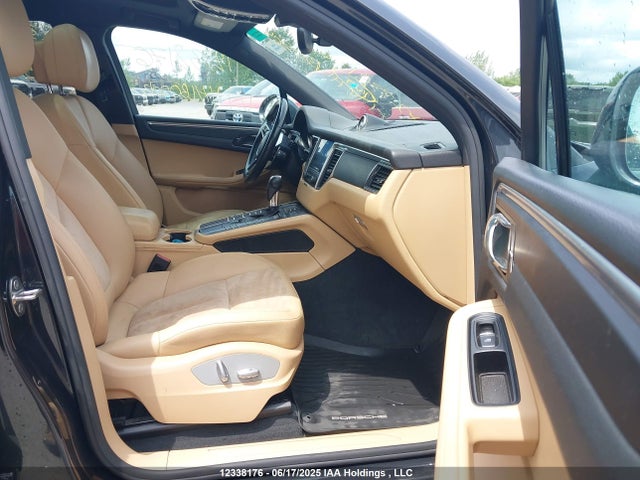 Porsche Macan 2017 WP1AA2A52HLB02643 Image 5