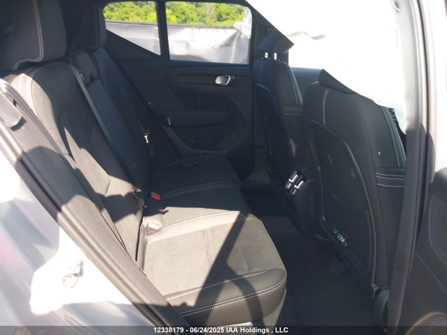 YV4ER3HK2S2569097 Volvo e400v12