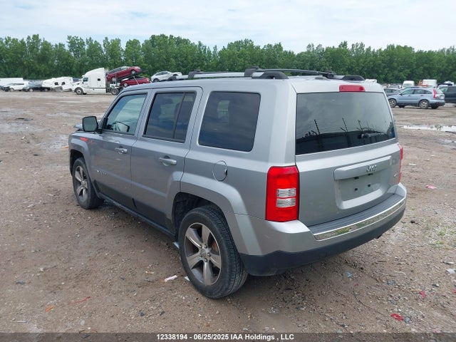 1C4NJPAAXGD582730 Jeep 2016