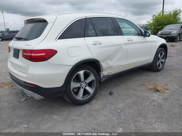 WDC0G4KB7HF178069 Mercedes-Benz m274