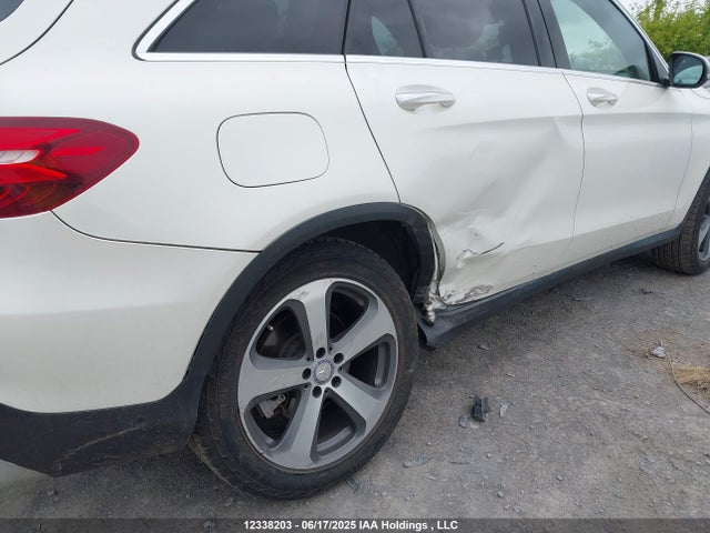 WDC0G4KB7HF178069 Mercedes-Benz m274