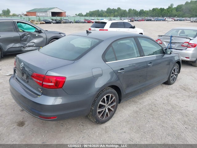 3VWD07AJ4FM270661 Volkswagen 2015