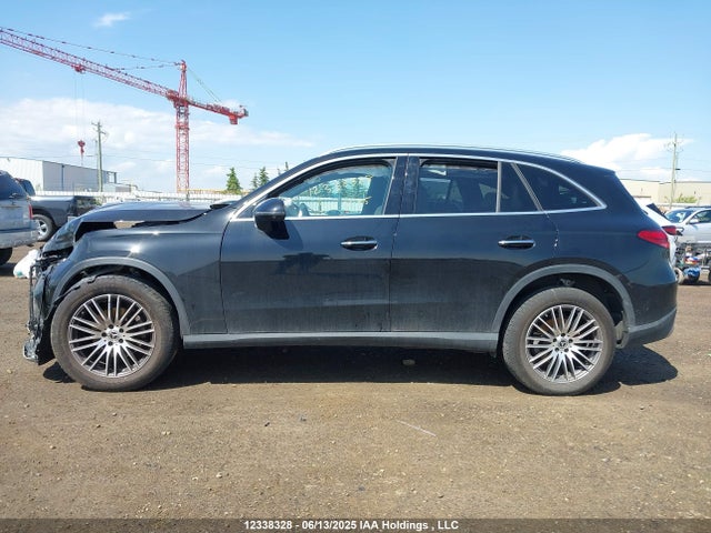 W1NKM4HBXRF071784 Mercedes-Benz m254