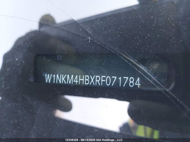W1NKM4HBXRF071784 Mercedes-Benz m254