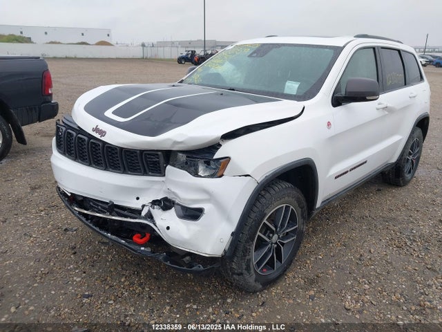 Jeep Grand Cherokee 2018 1C4RJFLT7JC163421 Image 2