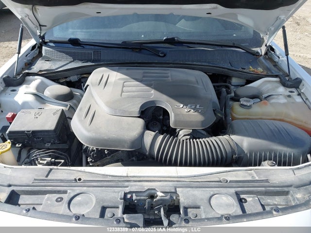 Chrysler 300 2015 2C3CCAGG2FH854056 Image 10