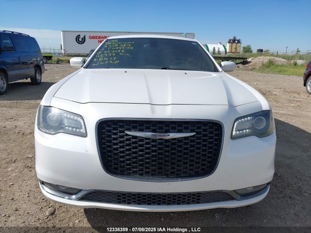 Chrysler 300 2015 2C3CCAGG2FH854056 Image 12