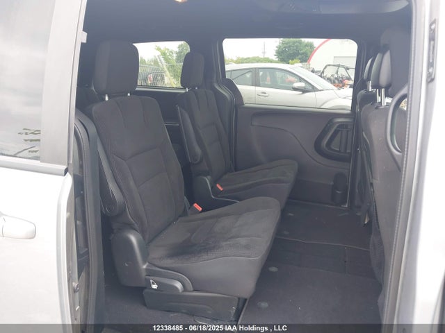 2C4RDGBG9JR192055 Dodge Grand Caravan