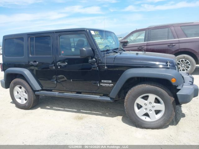 1C4BJWDG2FL698988 Jeep Wrangler Unlimited Sport
