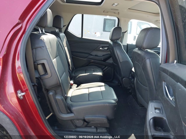1GNEVJKW6MJ215176 Chevrolet lfy