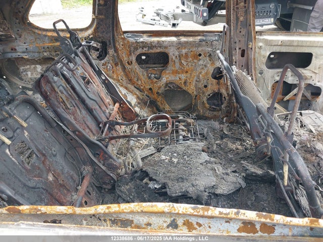 JA4J24A58LZ610299 Mitsubishi s61 - y61