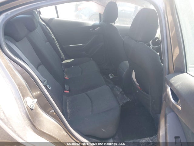3MZBM1U79GM287160 Mazda pe