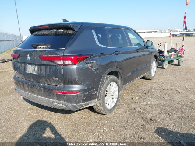 JA4J4UA80RZ635226 Mitsubishi Outlander Es