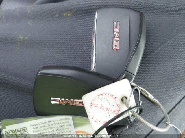 3GTPUAEK0NG660299 GMC l3b