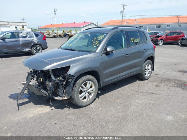 WVGJV3AX7EW580821 Volkswagen 2014