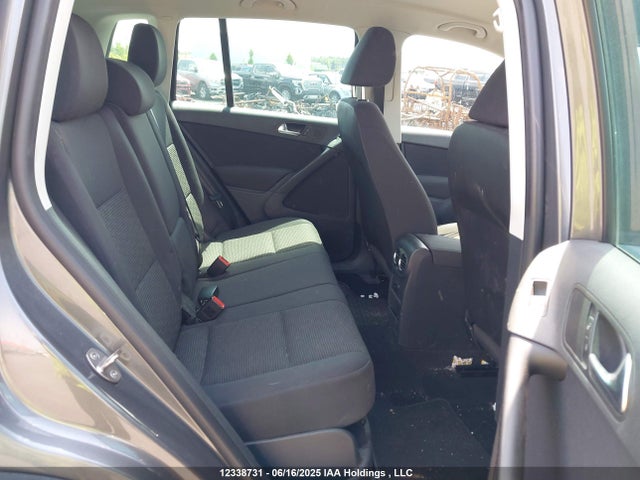 WVGJV3AX7EW580821 Volkswagen 2014