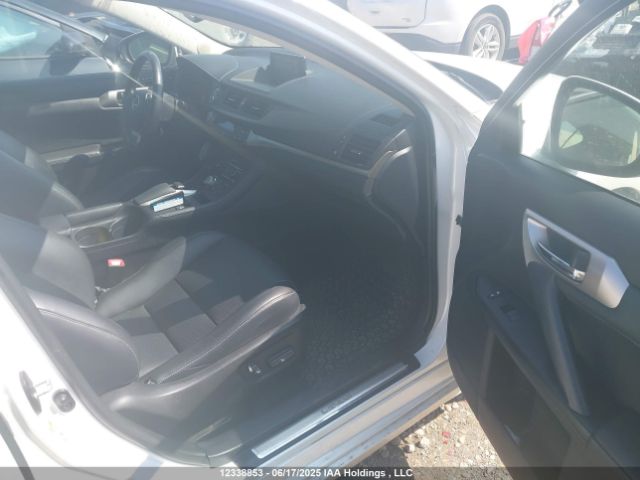 JTHKD5BH6F2215052 Lexus 2zr-fxe+3jm