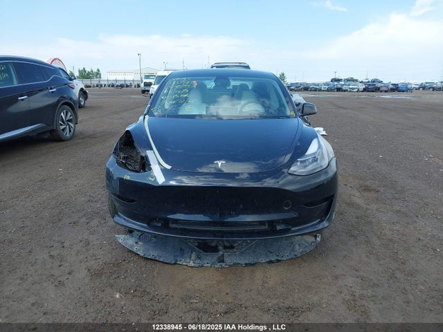 5YJ3E1EA0PF571683 Tesla MODEL 3