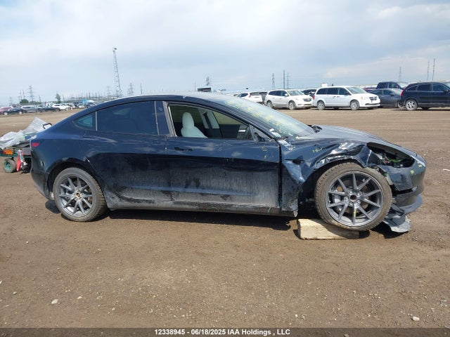 5YJ3E1EA0PF571683 Tesla MODEL 3