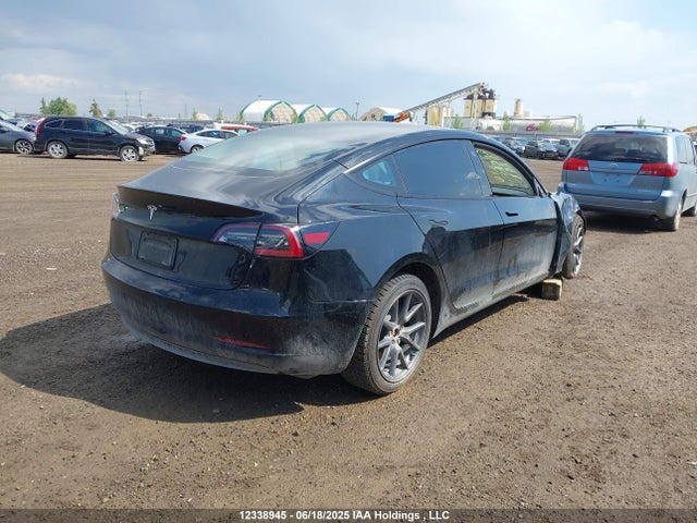5YJ3E1EA0PF571683 Tesla MODEL 3