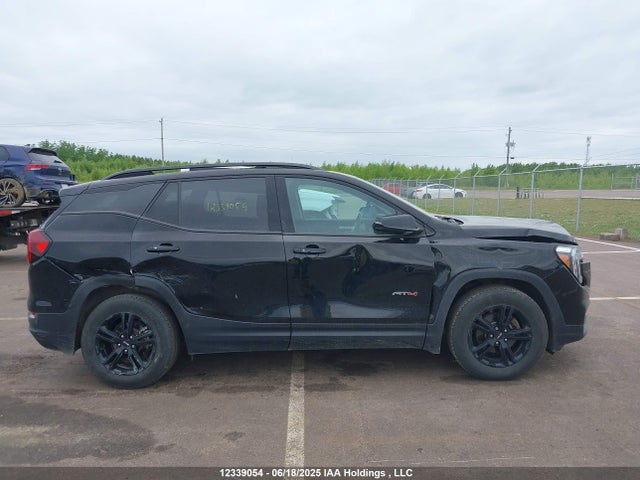 3GKALYEV4NL235725 GMC lyx